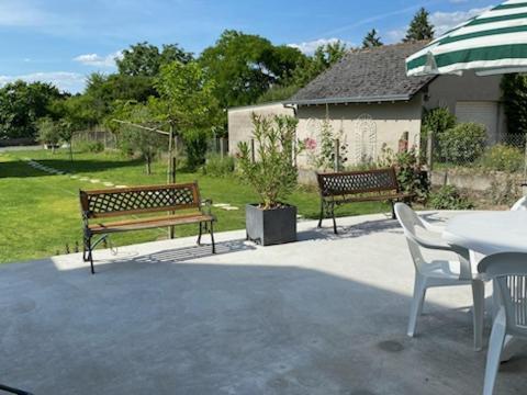 Gite Au Bord Du Cher "La Mesange Verte" Savonnières المظهر الخارجي الصورة